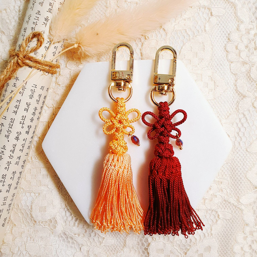 Korean Traditional Accessories Key-ring [plum blossom] | idus