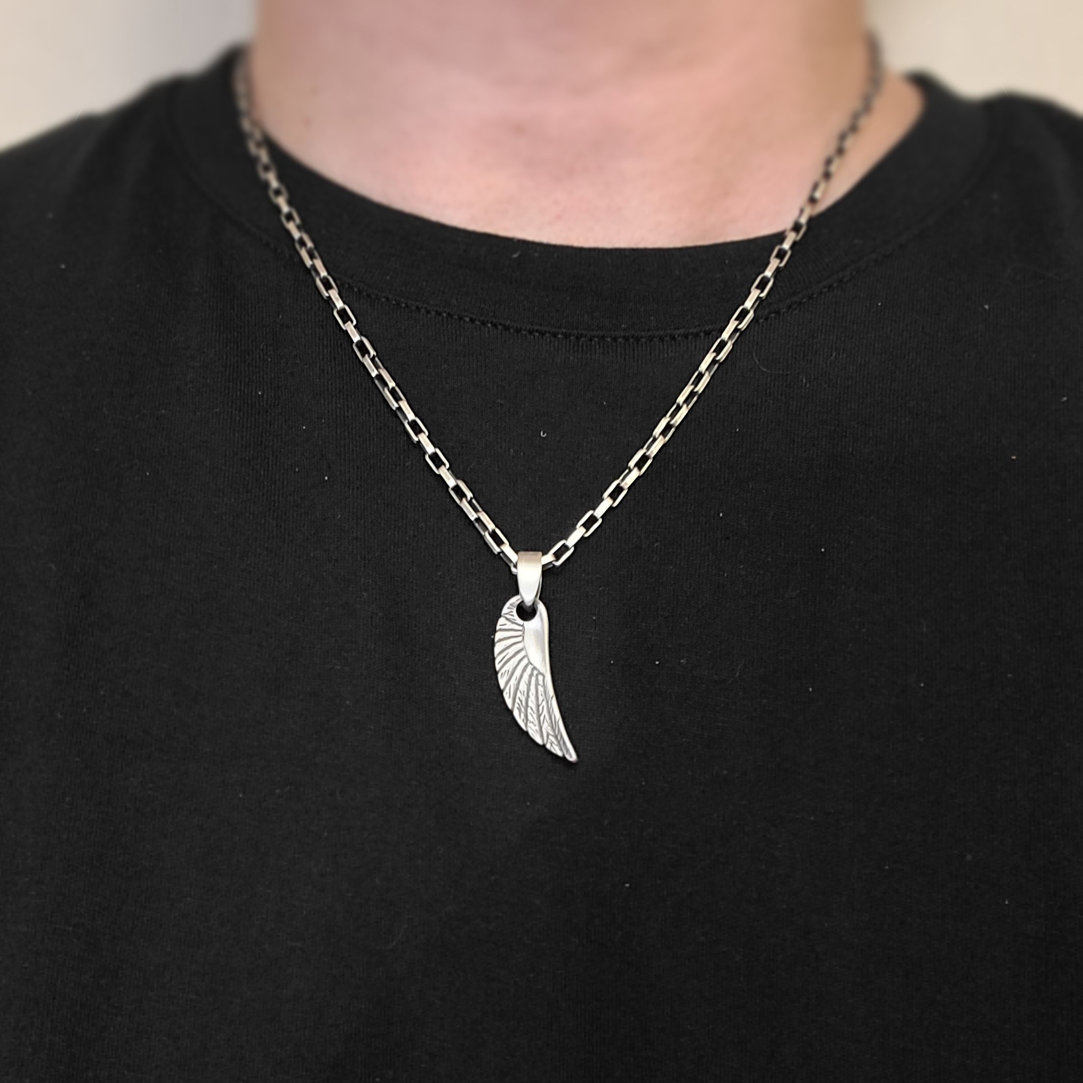 하늘을 날기 무거운 날개 은목걸이 T•N-036 | 아이디어스