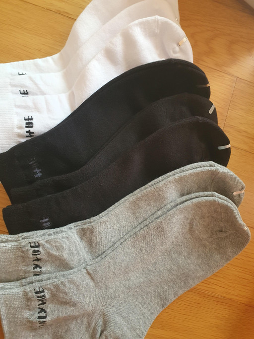 🧦온리휴 발목 양말 (화이트,그레이,블랙) | 아이디어스 🧦온리휴 발목 양말 (화이트,그레이,블랙)