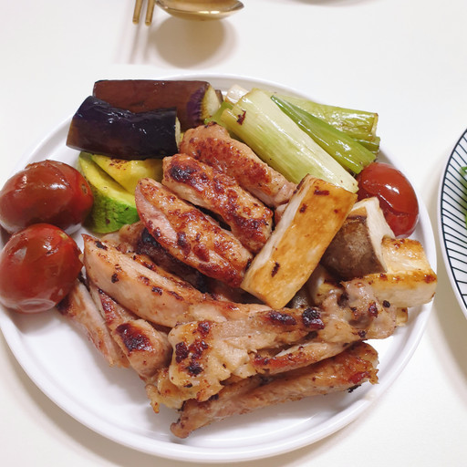 보양식 하남숯불닭갈비 [간장맛] 250g | 아이디어스 보양식 하남숯불닭갈비 [간장맛] 250g