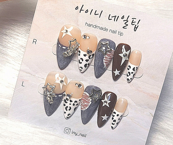 스틸레토 쉐입 입니다
