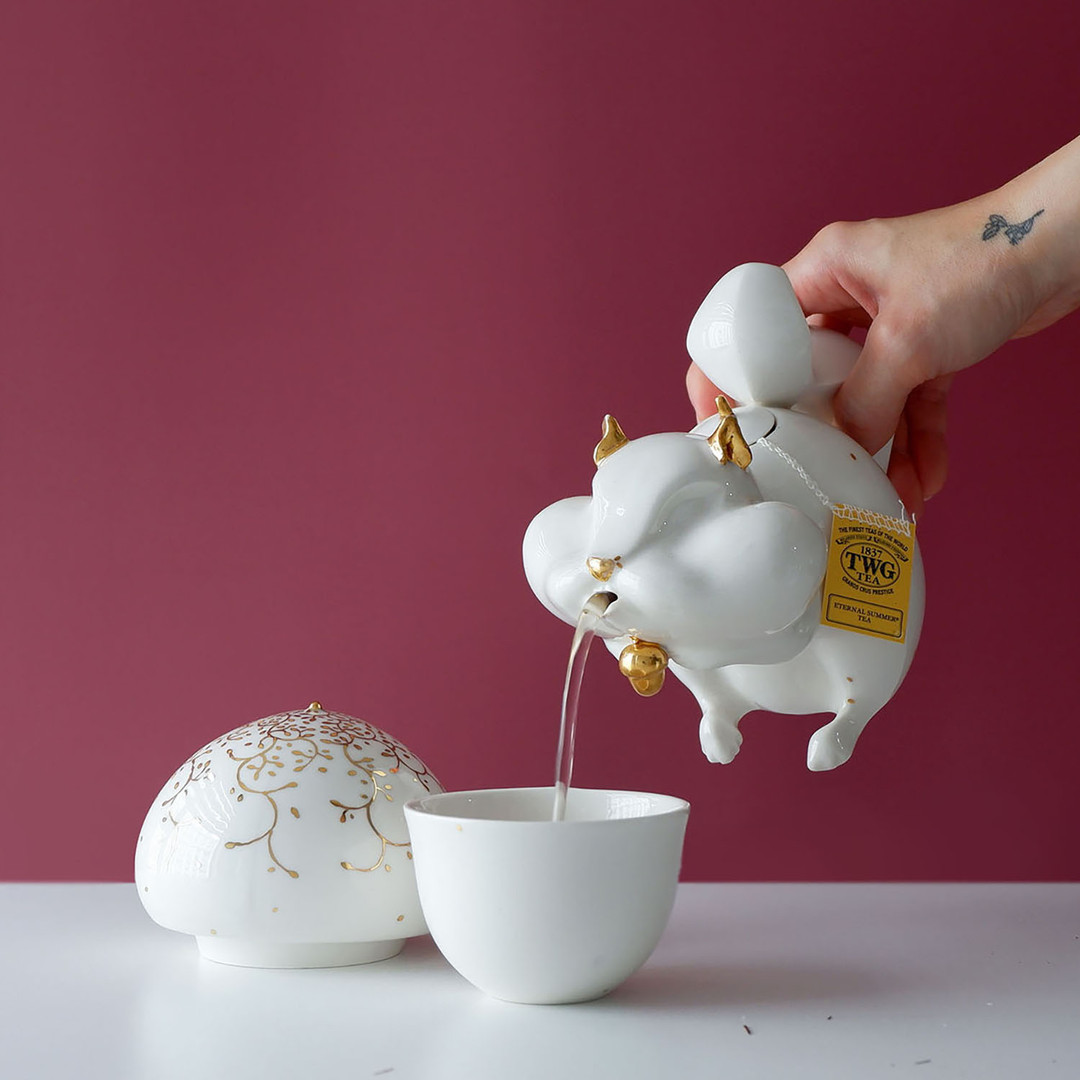 ジョウン・シウム陶芸』リス・ティーポット | アイディアス