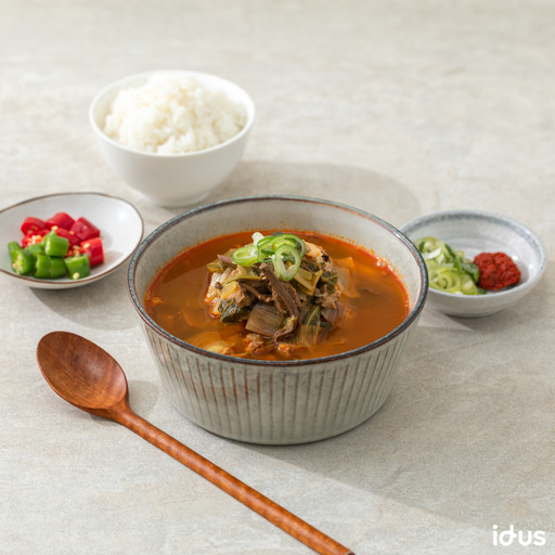 영양만점 신나고 한우 소고기국 | 아이디어스 영양만점 신나고 한우 소고기국