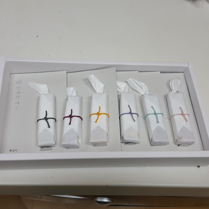 특별한하루커피와 잘 어울리는 연과 선물세트 | 아이디어스 특별한하루커피와 잘 어울리는 연과 선물세트