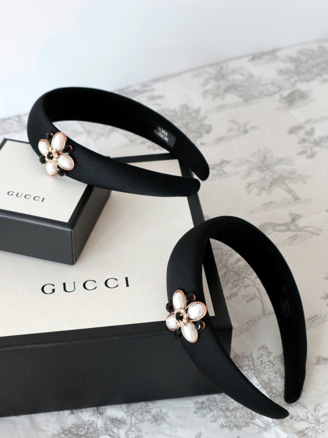 Crystal Hair Band for Women, Pearl Headband Womens Hair Band