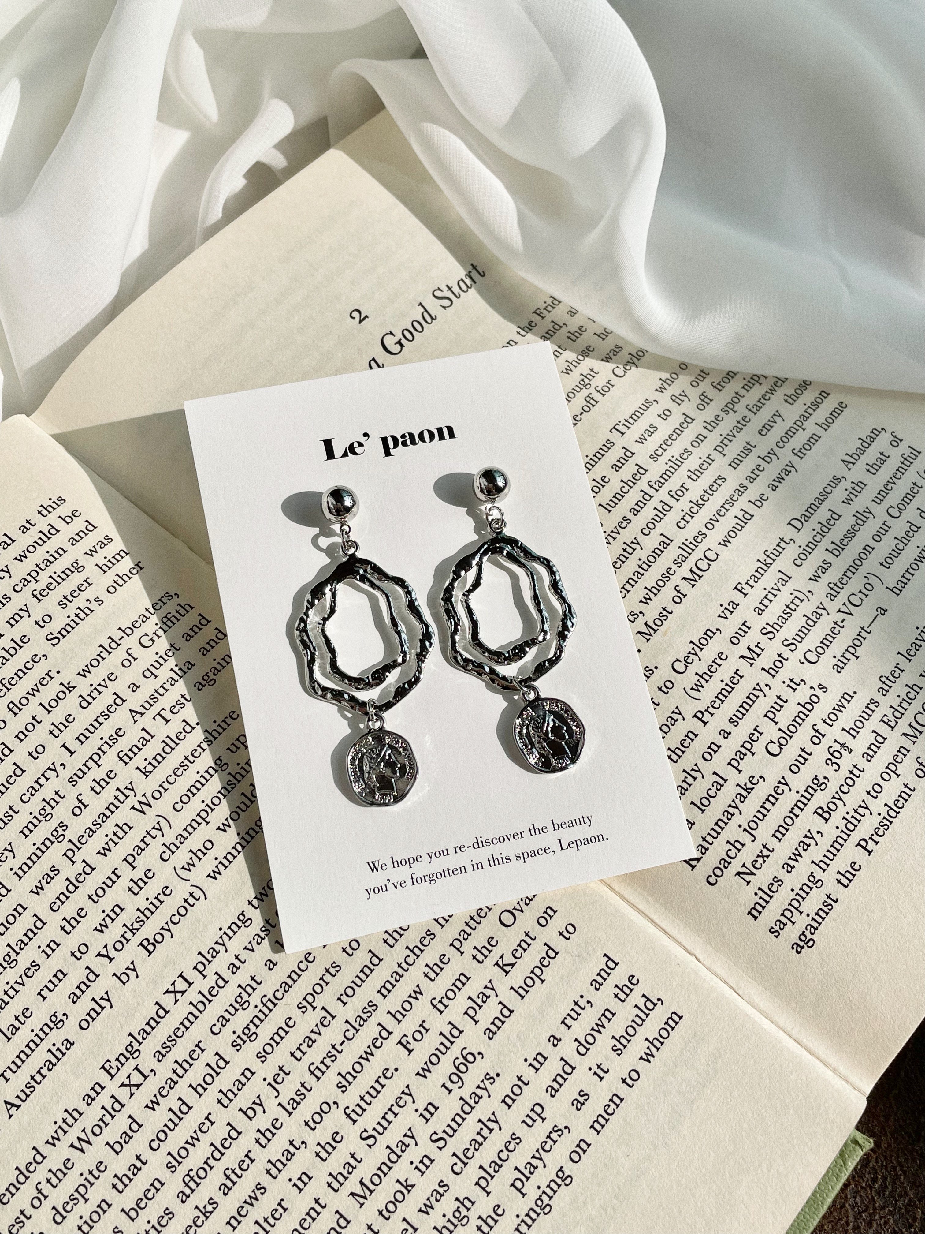 은침 silver] 빈티지 프레임 언더 코인 | 아이디어스