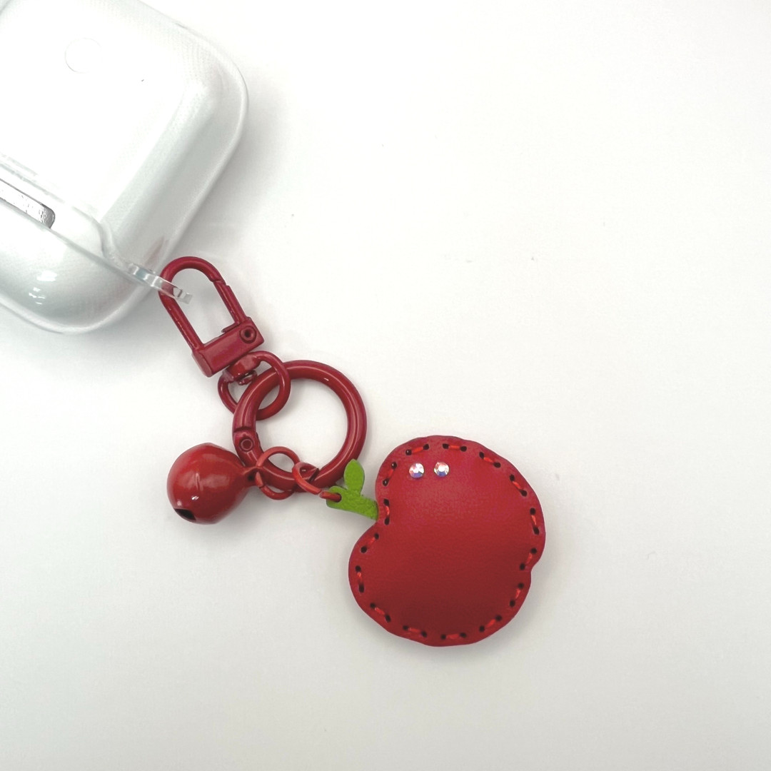 [The Handdam] Apple 100% Handmade Keyring | idus