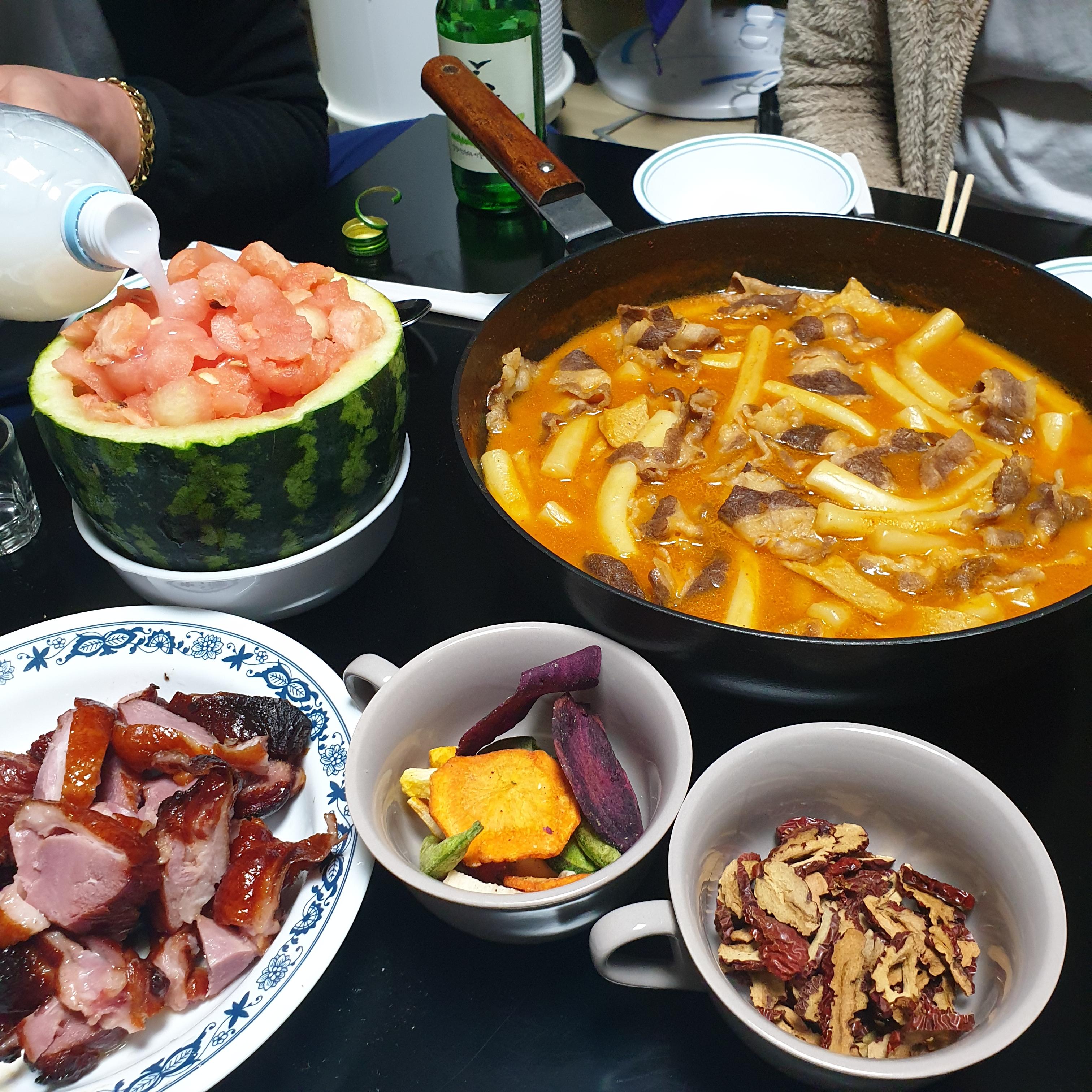 참나무 황토가마의 훈제오리고기 | 아이디어스 - 핸드메이드, 수공예, 수제 먹거리 참나무 황토가마의 훈제오리고기