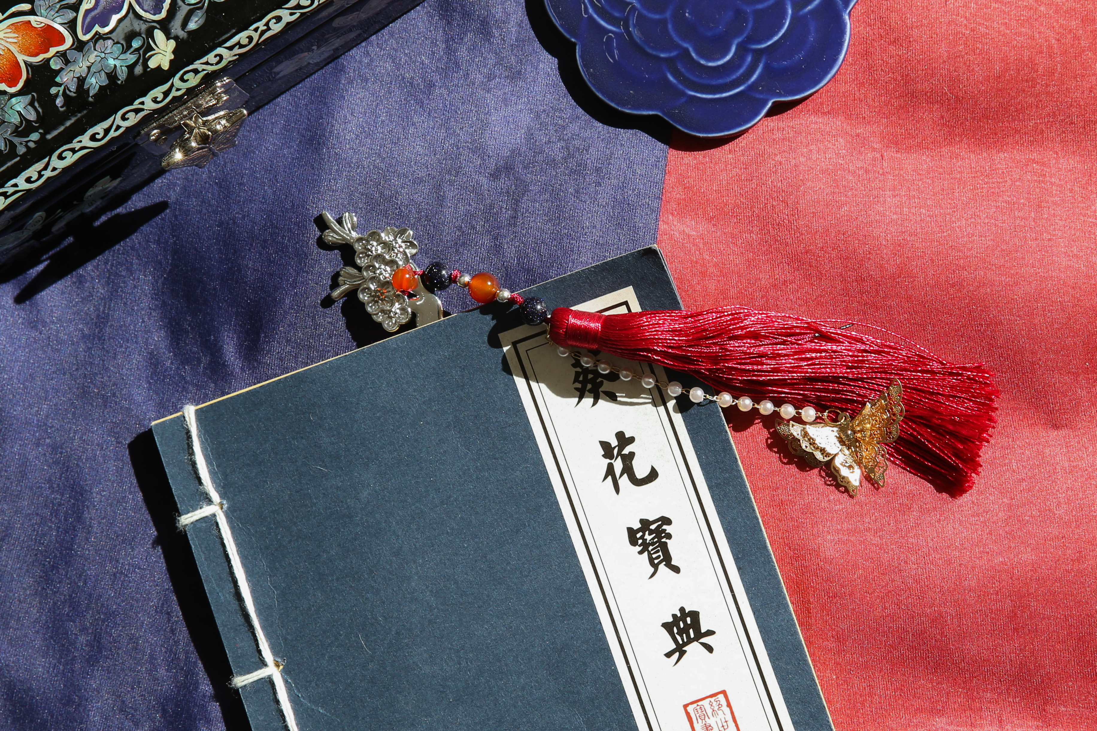 The Red String of Destiny 2in1 Bookmark & hair strick
