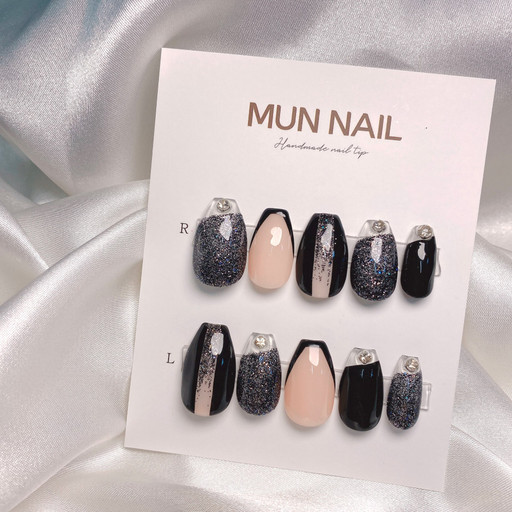Mun__Nail 블랙홀 | 아이디어스 Mun__Nail 블랙홀