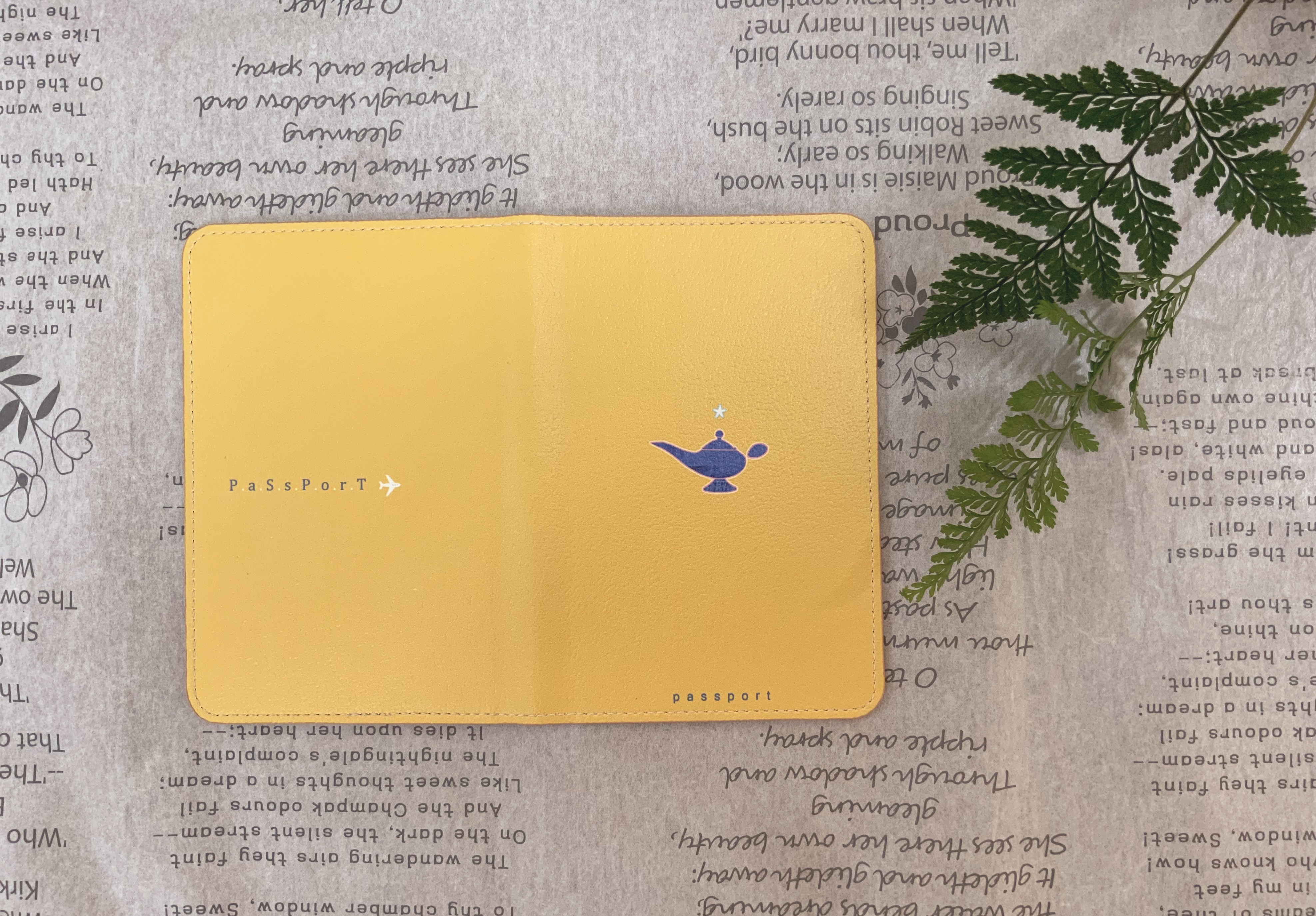 여행별 🪐 여권케이스 | 아이디어스