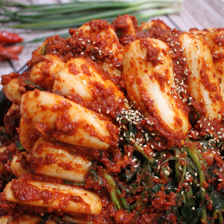 매일담그는 더매운 총각김치 1kg 100%국내산 | 아이디어스 매일담그는 더매운 총각김치 1Kg 100%국내산 | 아이디어스
