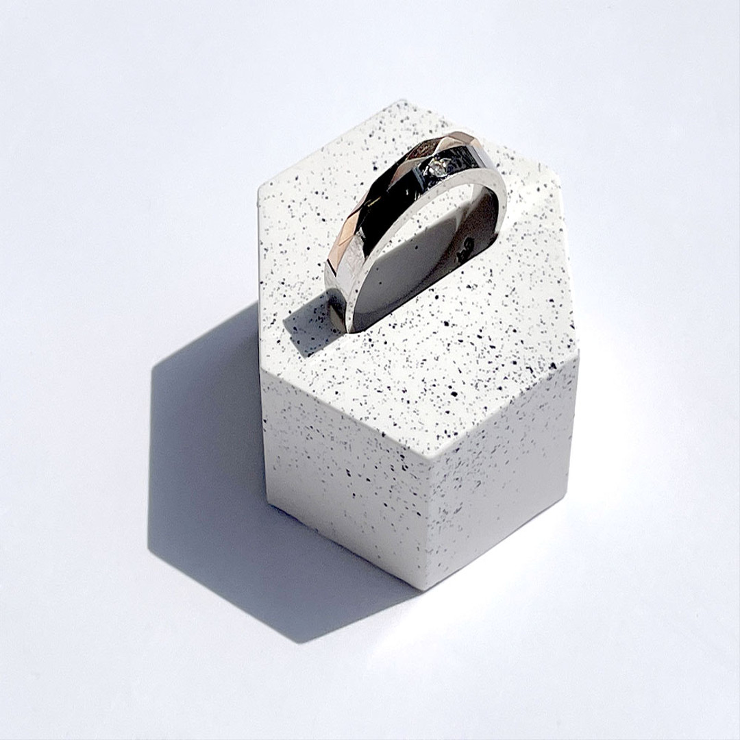 Quank Ring Holder Ring Case Ring Storage Vanity Organizer Friend Gift