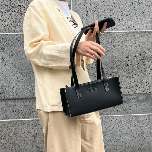 꼼
