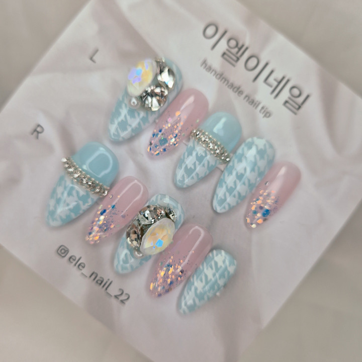 블루하운드체크네일