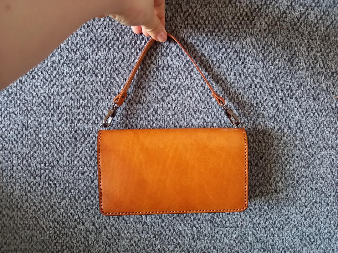 a natural cowhide bag