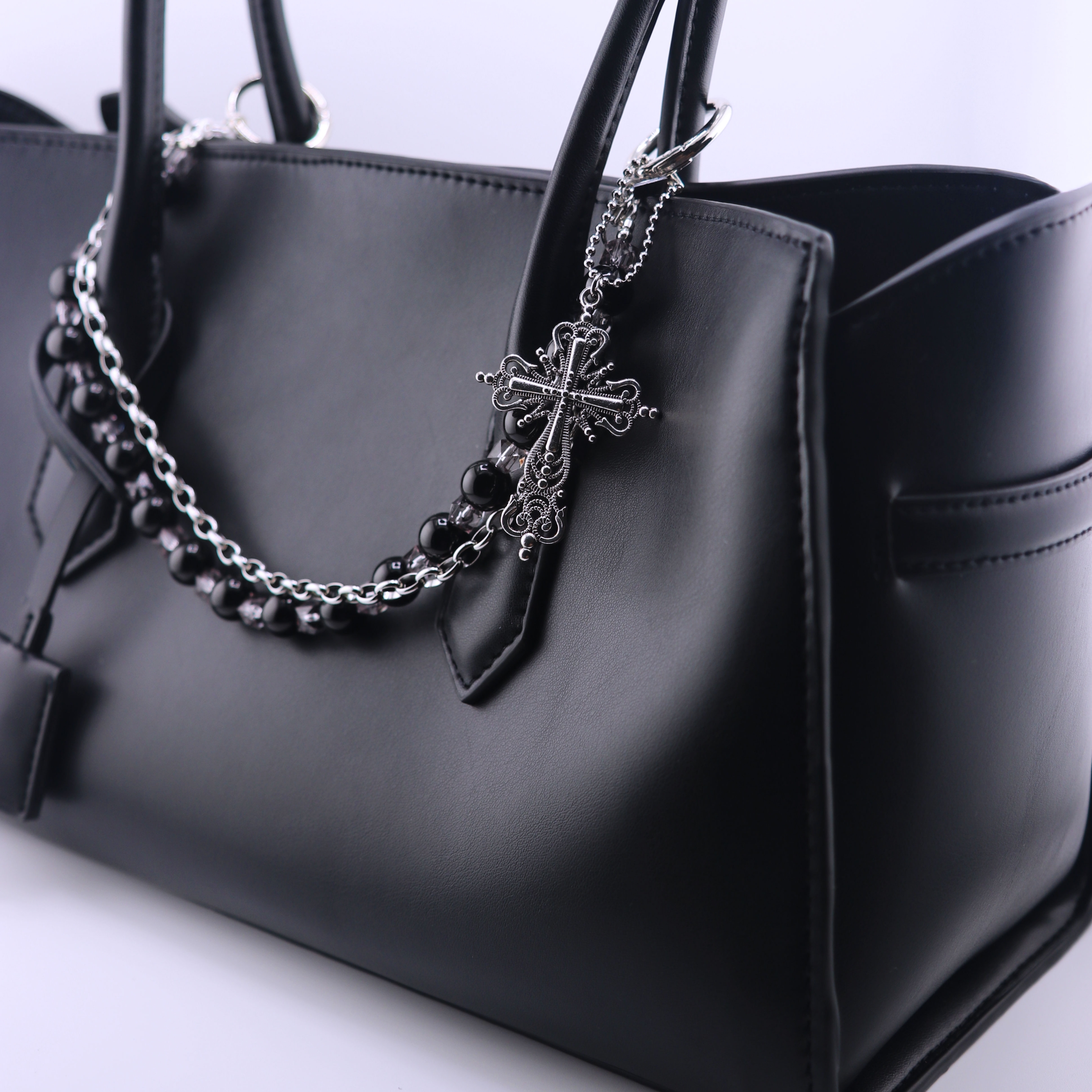 블랙 & 실버 숏 스트랩 | 아이디어스