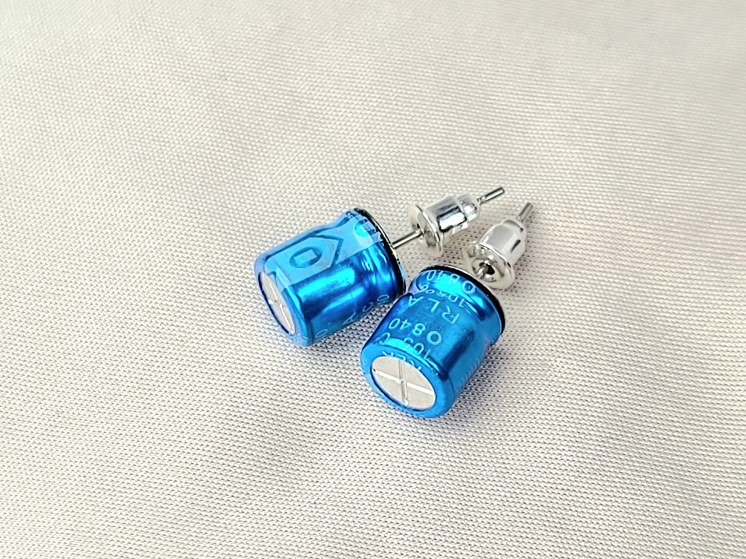 Electronic component capacitor earring | idus