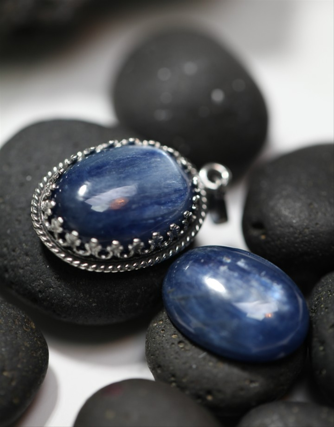 [925 silver] Kaya Knight Pendant idus