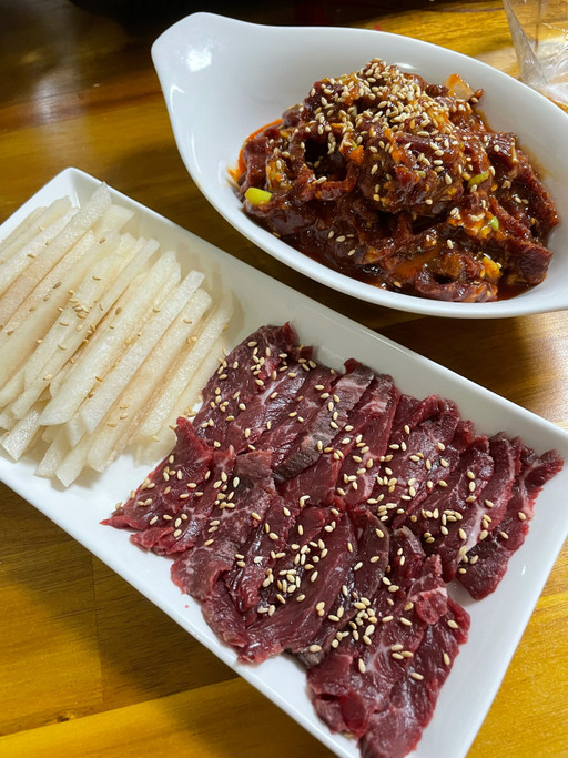 12/10일(금)출고 한우 육회150g+양념장/참기름 | 아이디어스 - 핸드메이드, 수공예, 수제 먹거리 12/10일(금)출고 한우 육회150g+양념장/참기름