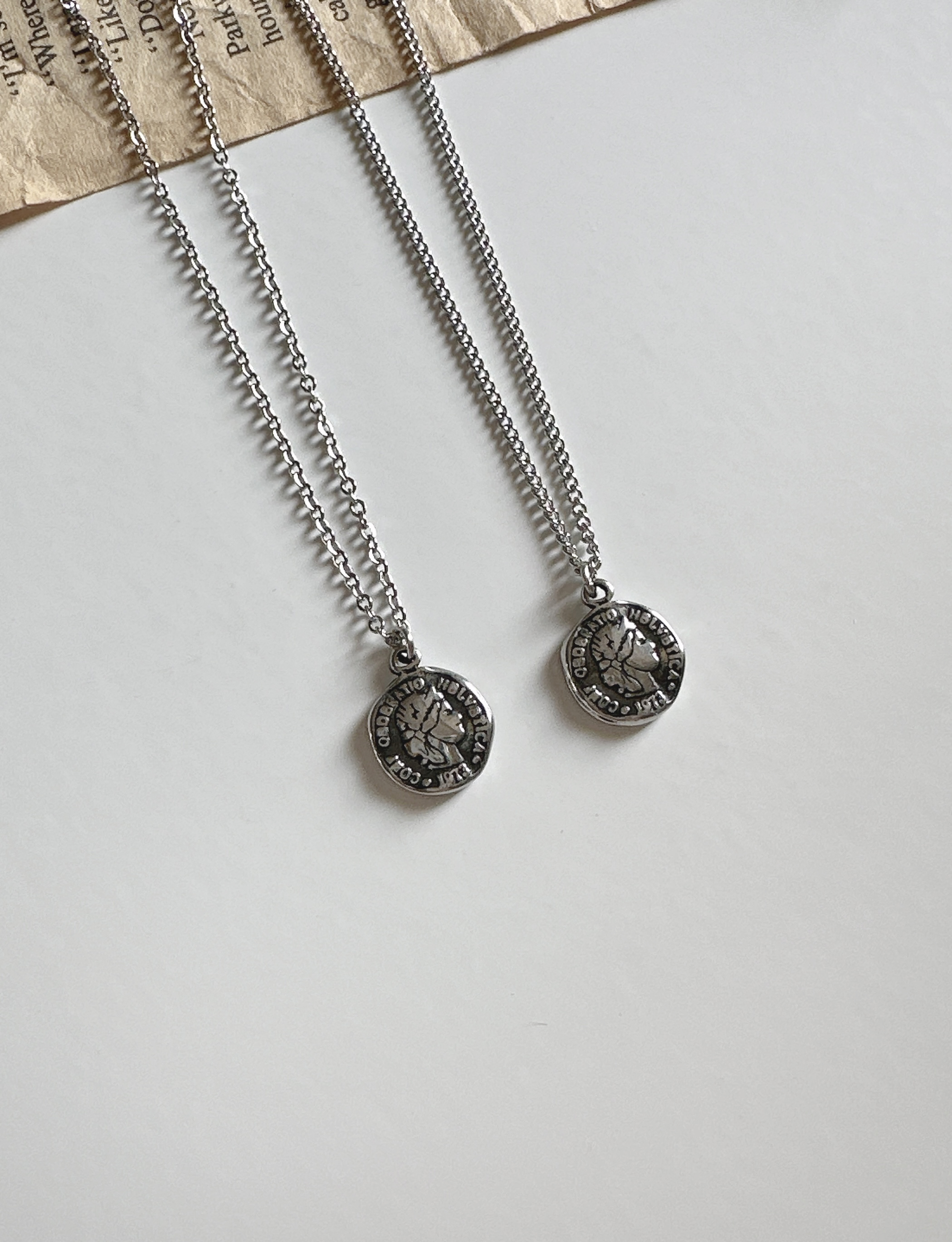 써지컬] 쭈글코인목걸이 | 아이디어스